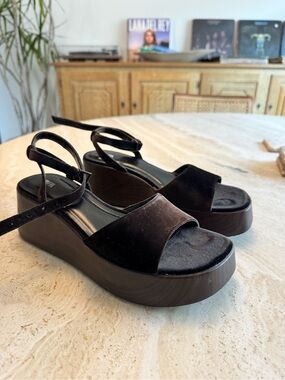 Zara Women's Black Velvet Platform Sandals with Ankle Strap